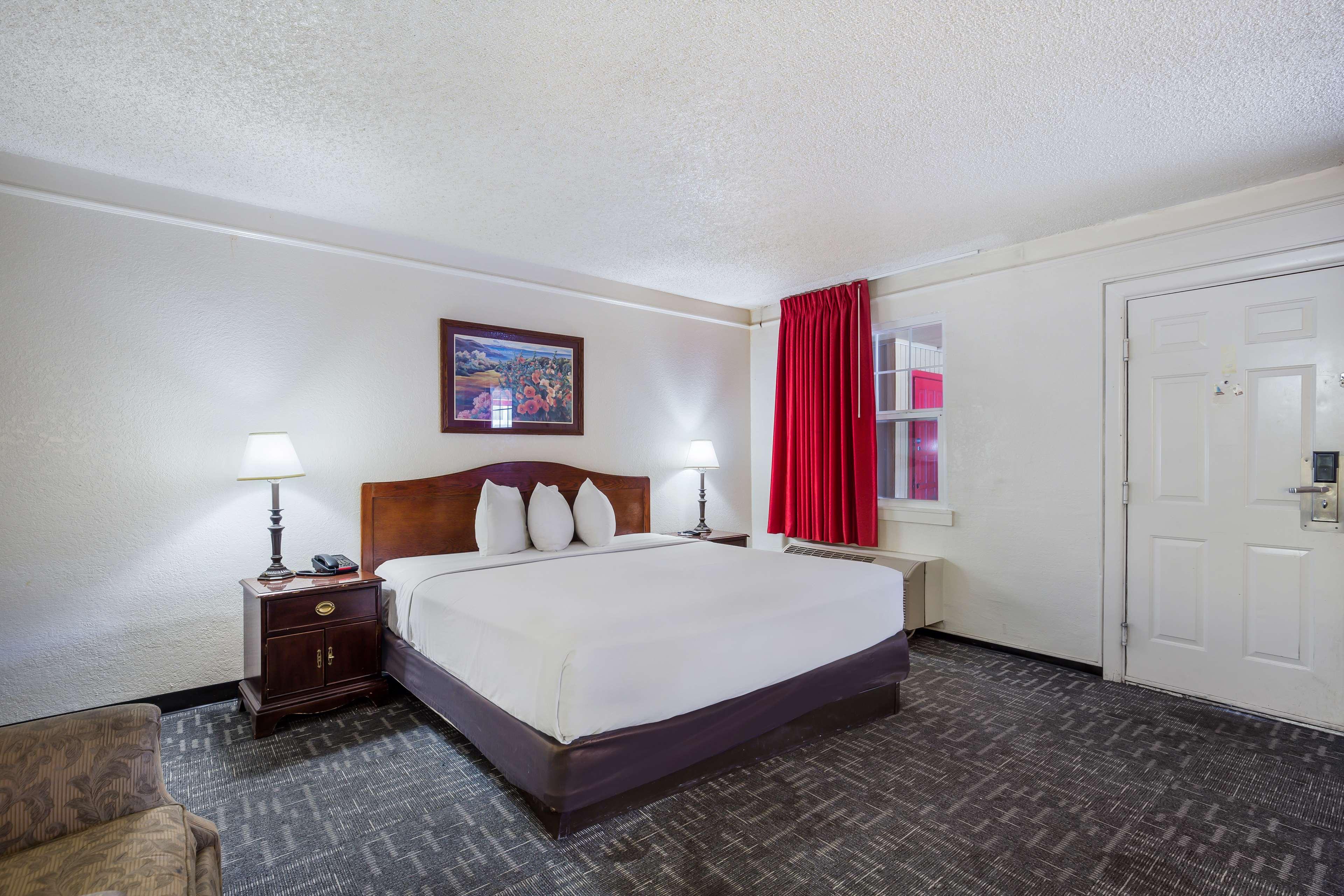 Americas Best Value Inn Denver Bagian luar foto