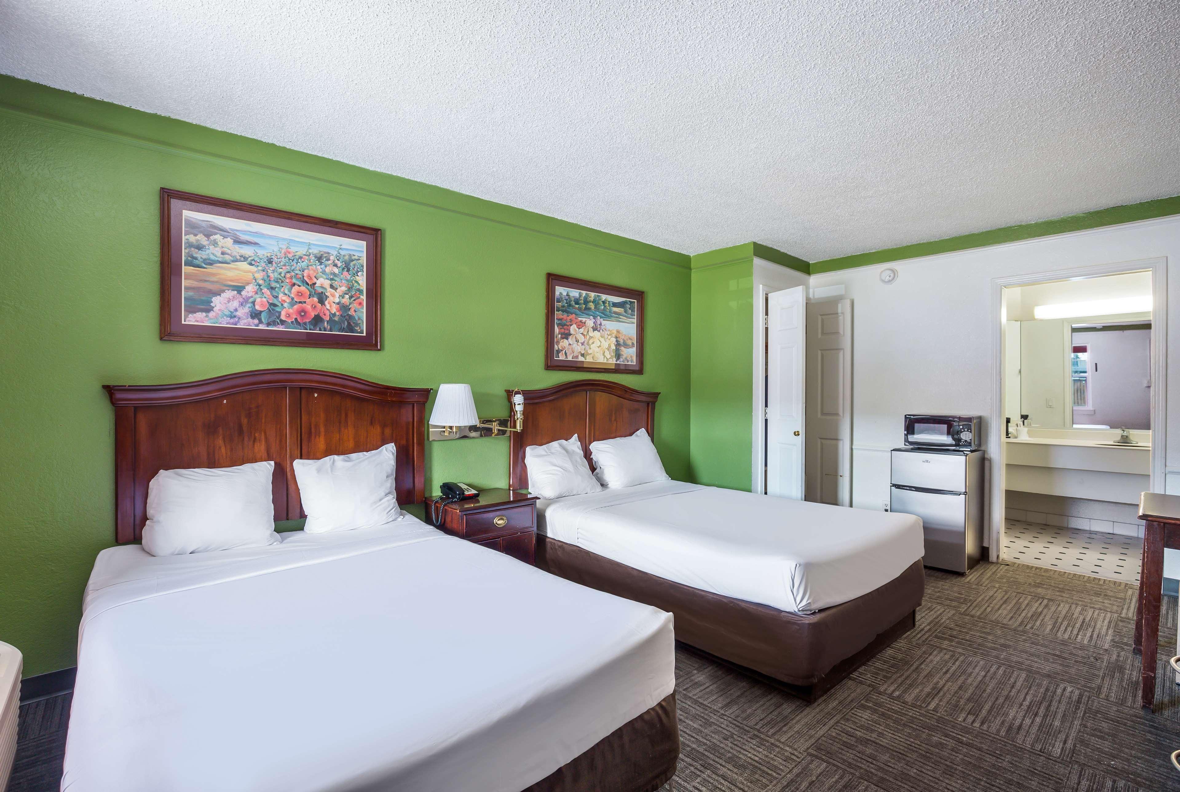 Americas Best Value Inn Denver Bagian luar foto