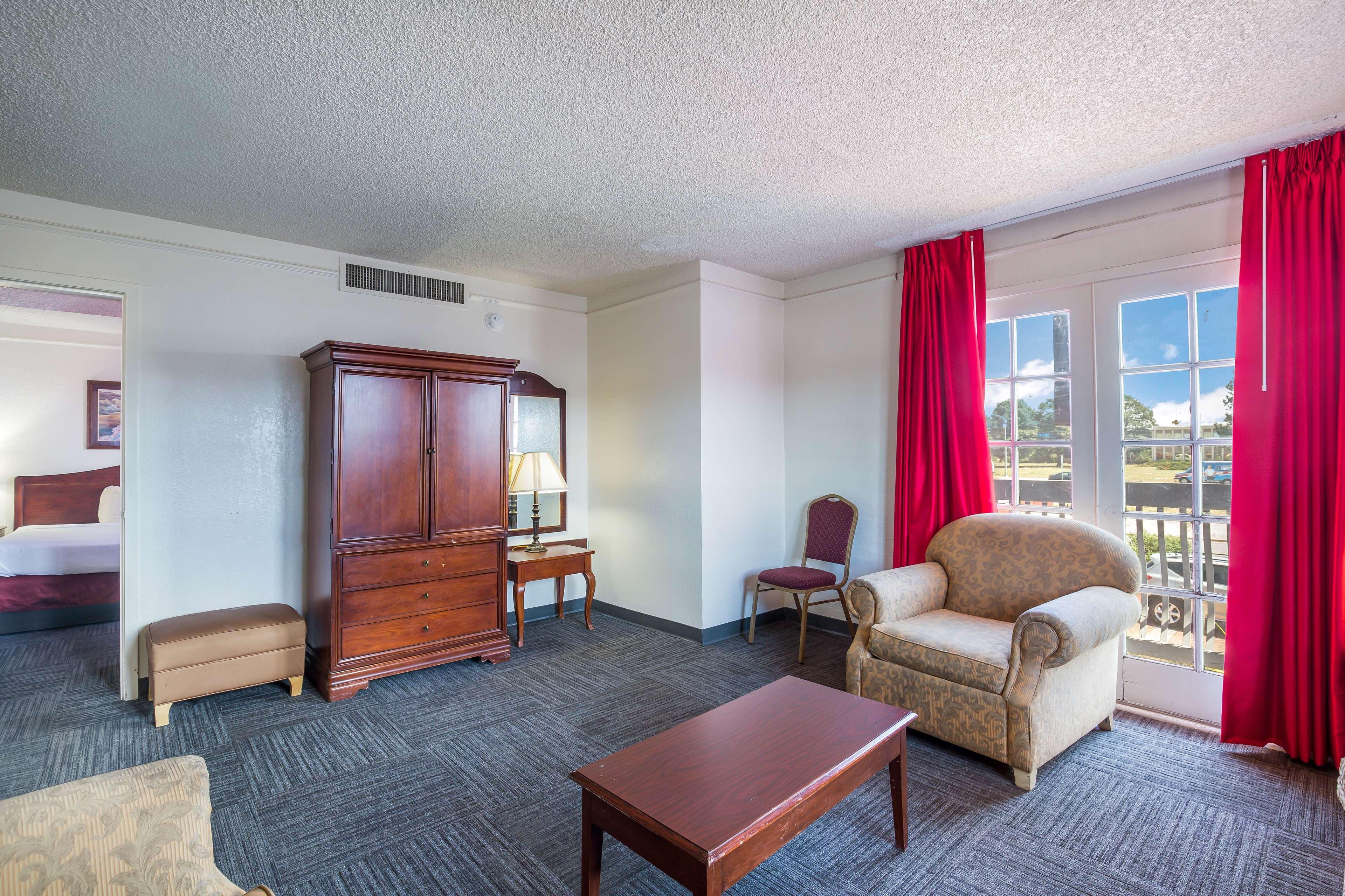Americas Best Value Inn Denver Bagian luar foto