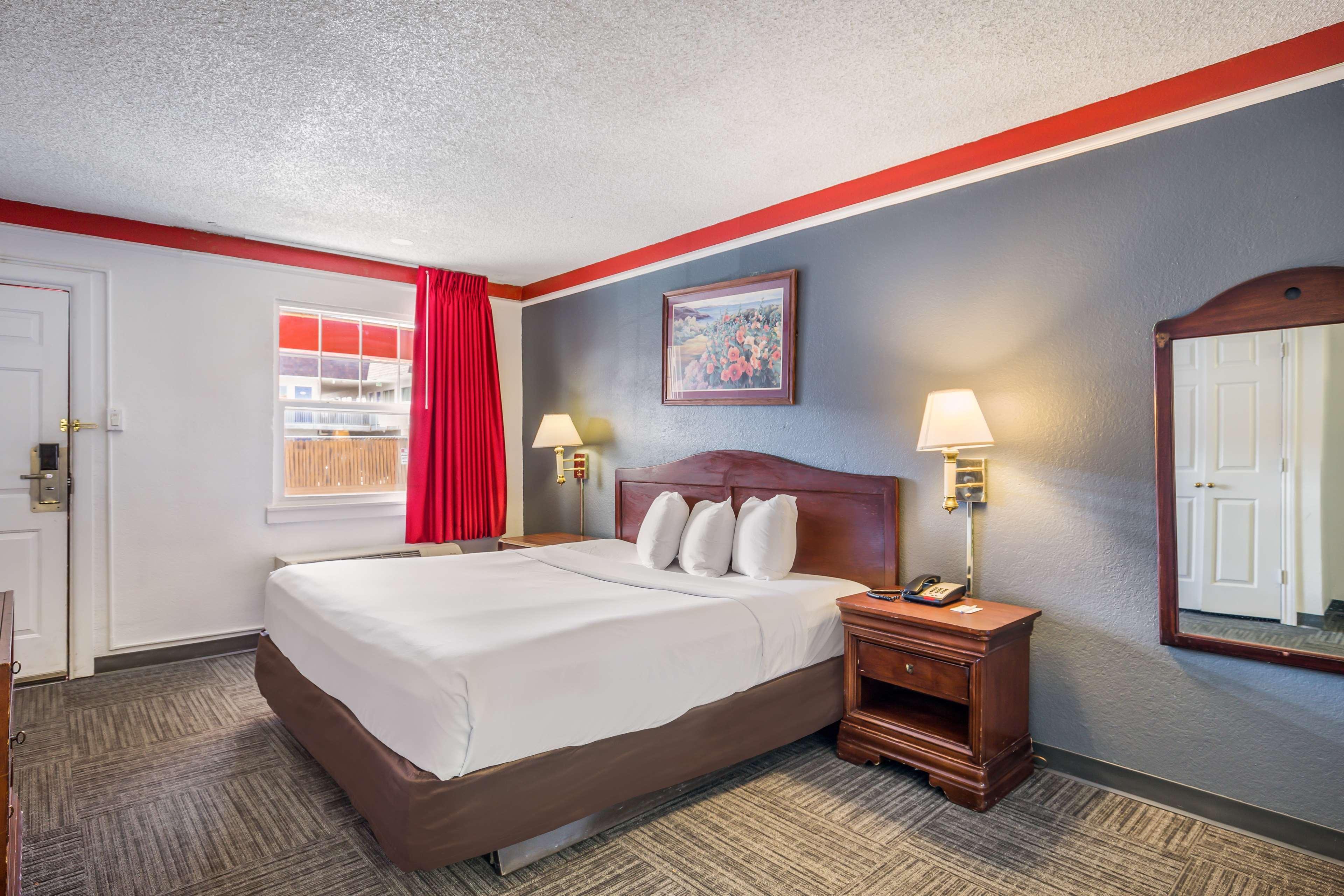 Americas Best Value Inn Denver Bagian luar foto
