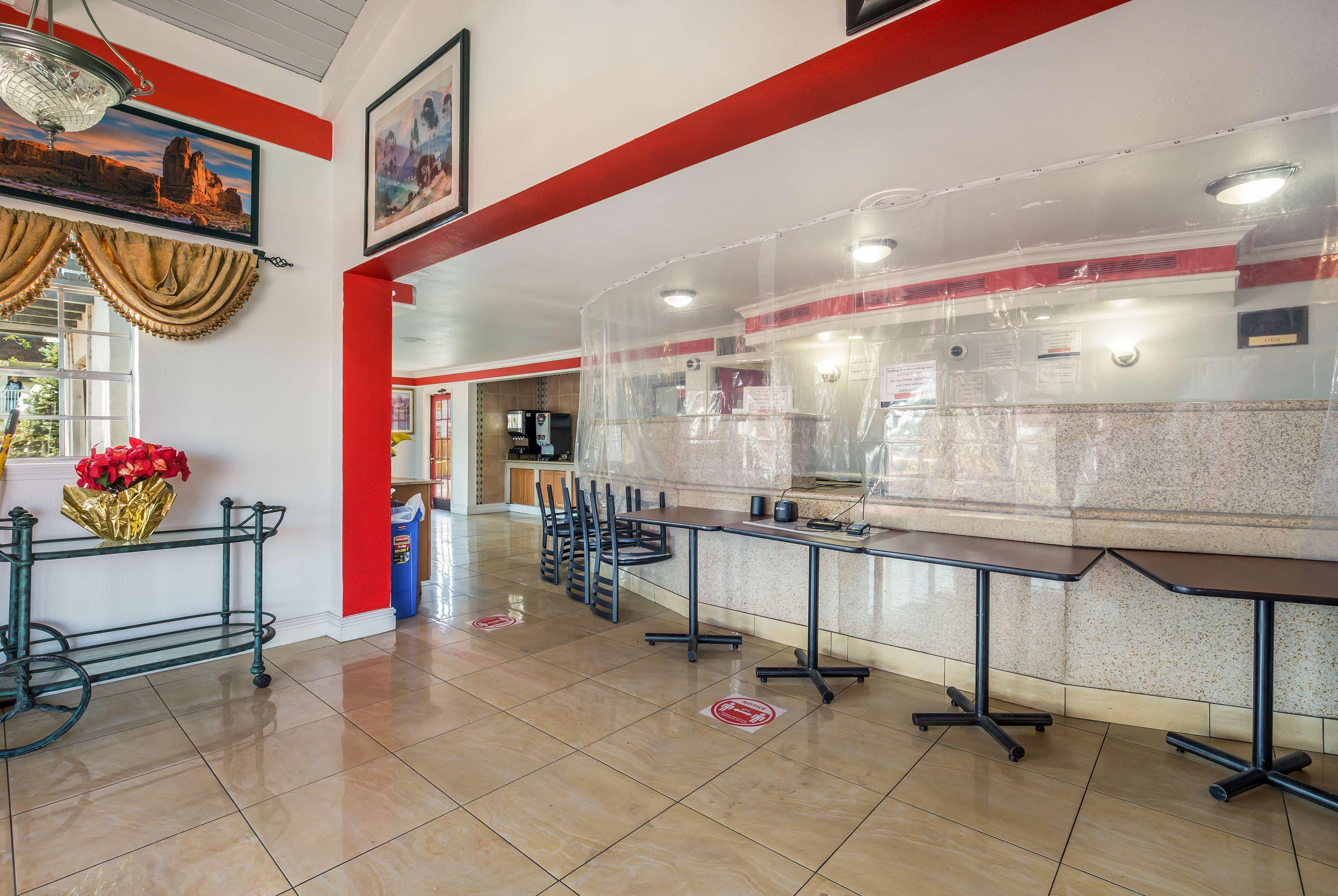 Americas Best Value Inn Denver Bagian luar foto