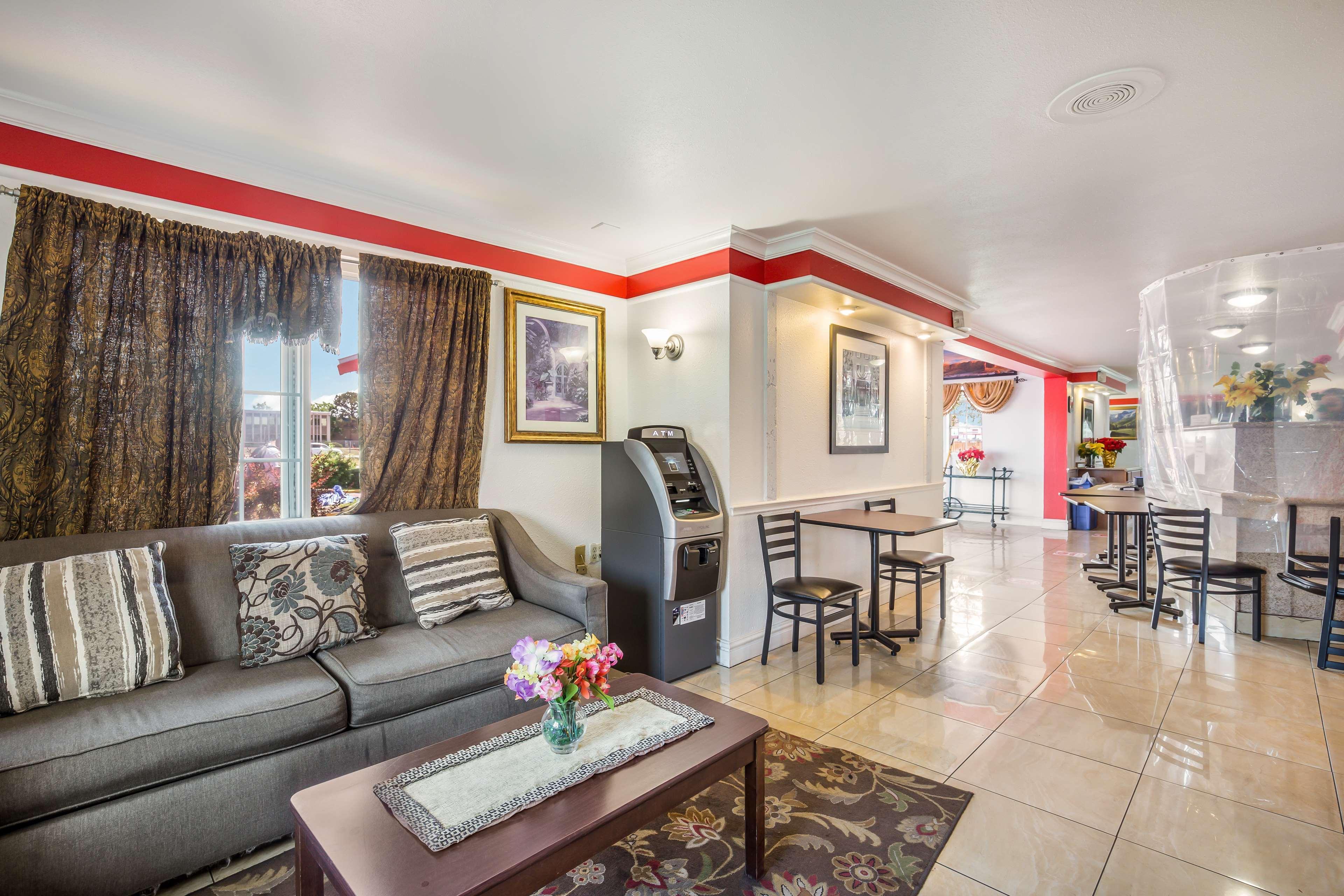 Americas Best Value Inn Denver Bagian luar foto