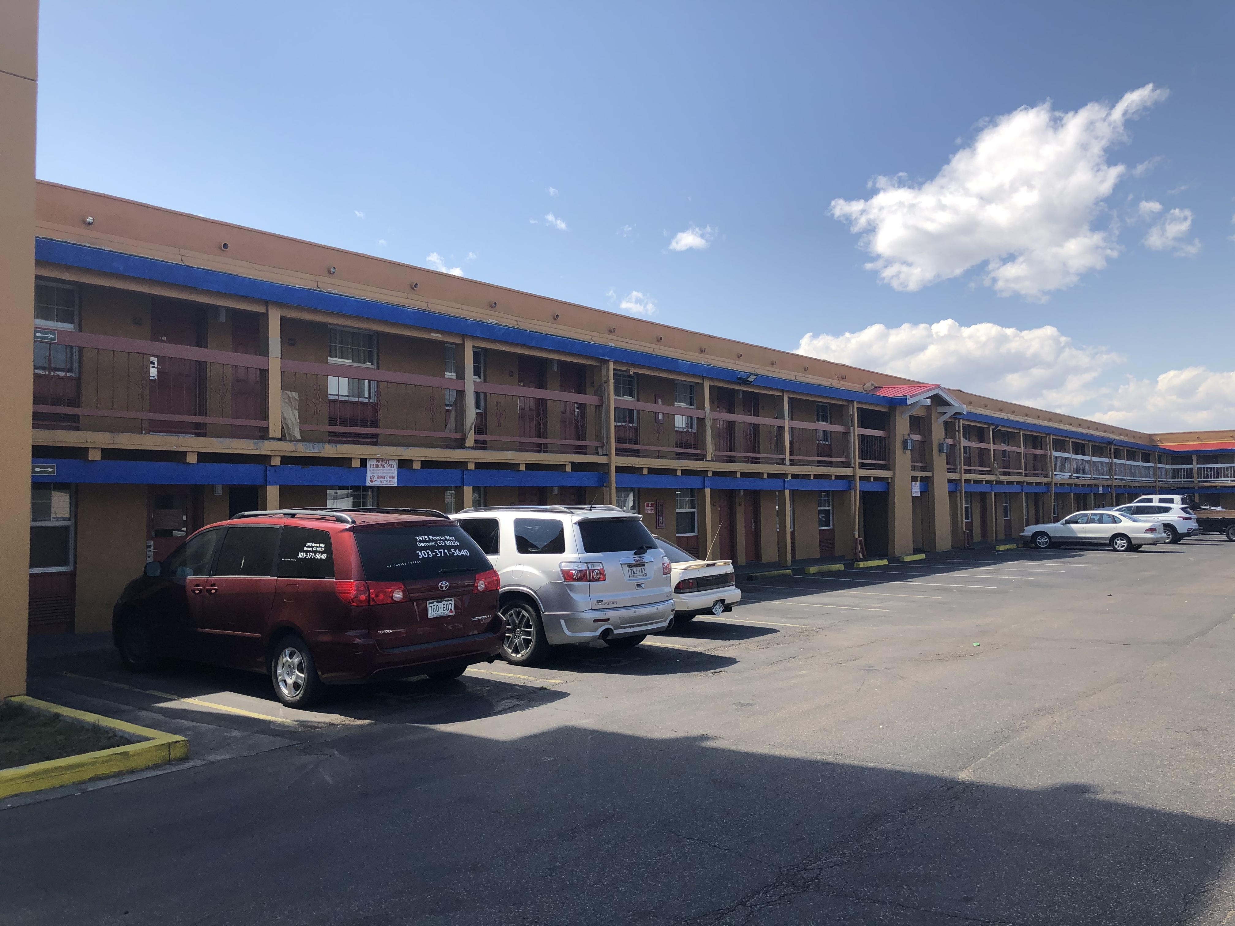 Americas Best Value Inn Denver Bagian luar foto